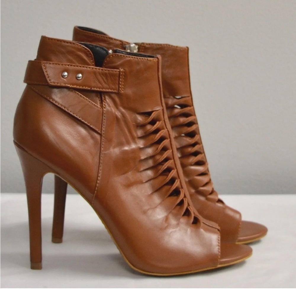 Trouve Nordstrom Camel Tan Leather Peep Toe Ankle Bootie Heels 5.5 Preowned